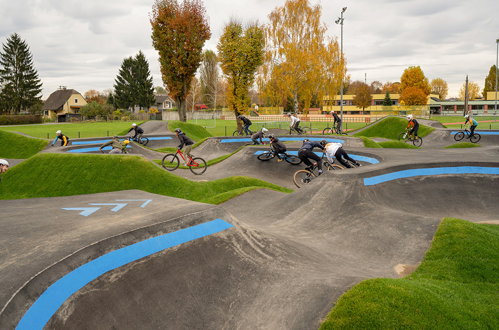 PUMPTRACK