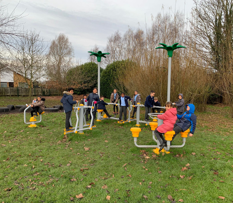 CHILDREN FITNESS EQUIPMENT